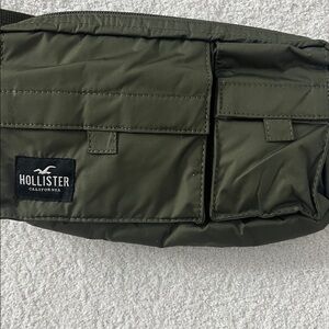 NWT Hunter Green Hollister Fanny Pack